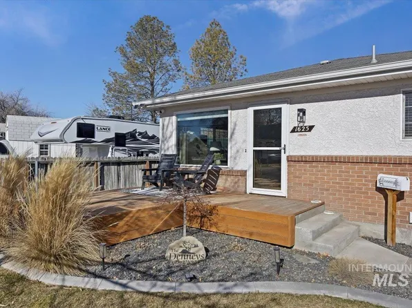 1625 4th Ave E, Twin Falls, ID 83301