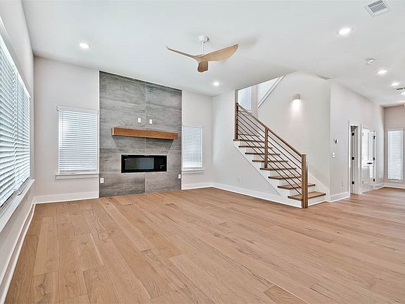 4th image of 1442 NW Bella Vista Rd
