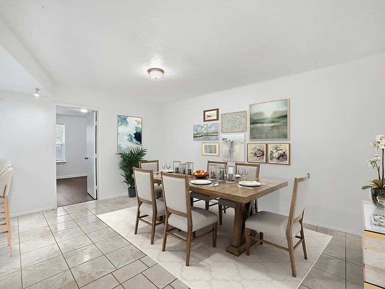 334 Valley Park Dr — Photo 3