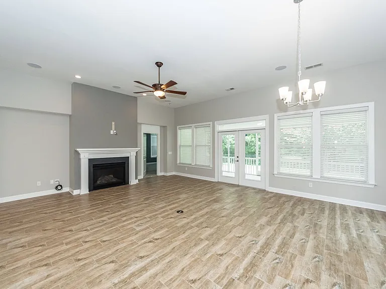 6015 Wild Azalea Rd — Photo 4