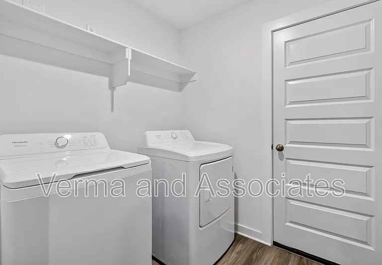 4771 W Folsom St — Photo 7