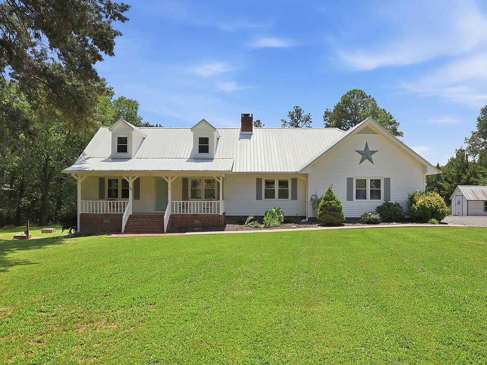 1st image of 664 Lakewood Falls Rd