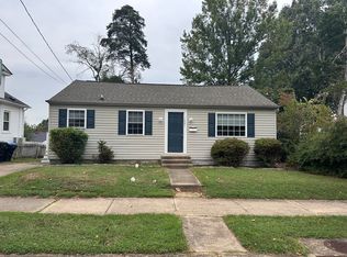 1221 Brent St, Fredericksburg, VA 22401