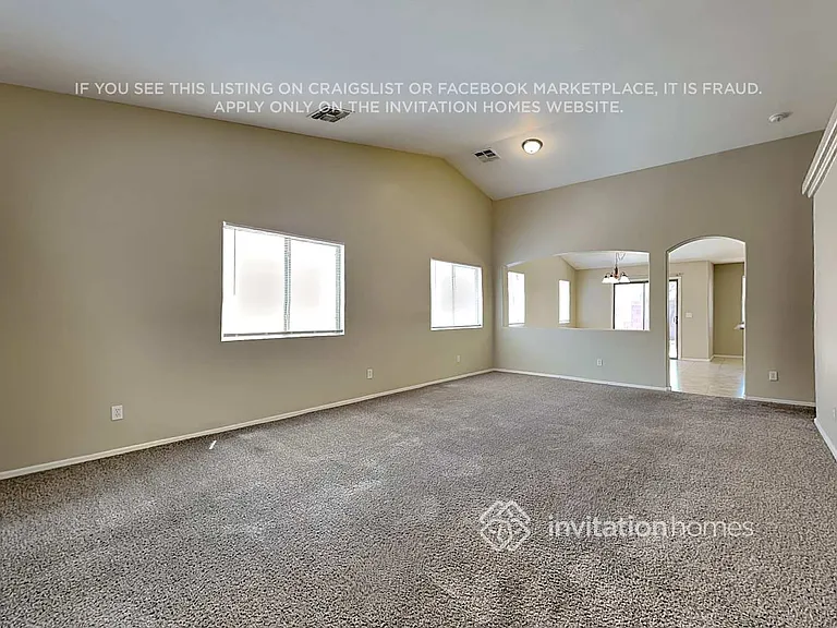 3319 W Sunland Ave — Photo 3