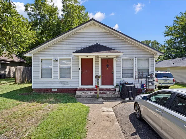 224 & 226 E J St, Russellville, AR 72801