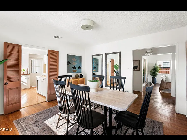 1563 Valencia Ave — Photo 32