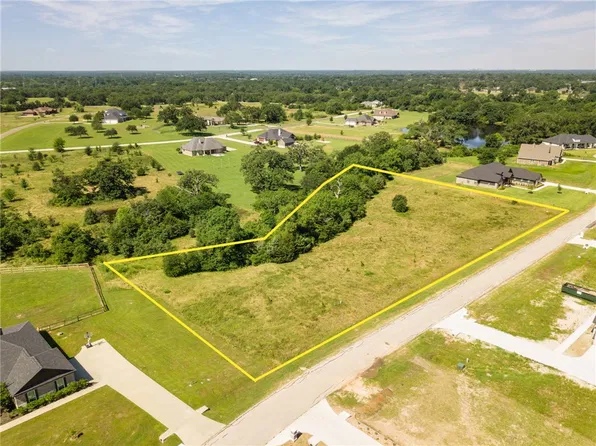Crown Point, Iola, TX 77861