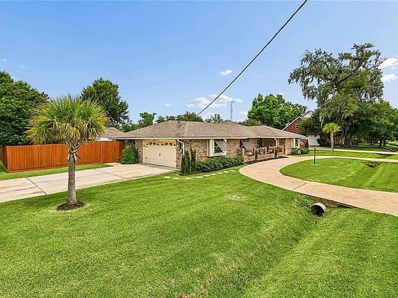 3rd image of 516 Terri Dr