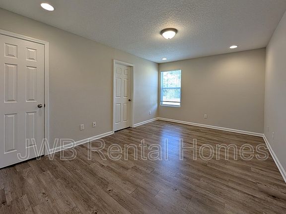 5th image of 12168 Bayonne St