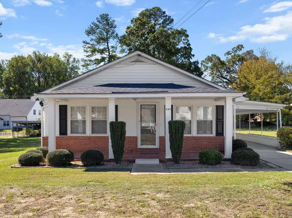 202 S Baker St, Four Oaks, NC 27524