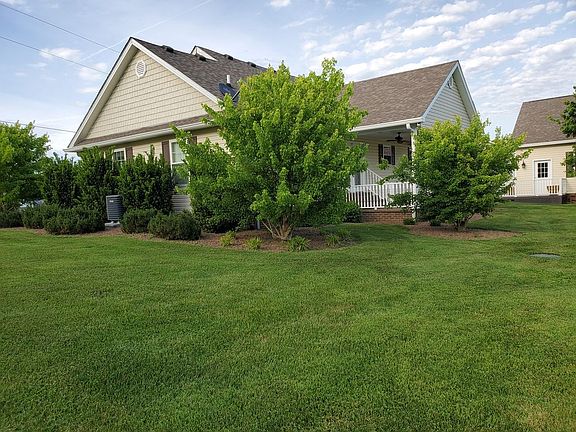 4th image of 22 Castle Rock Dr