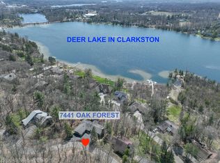 7441 Oak Forest Dr, Clarkston, MI 48346