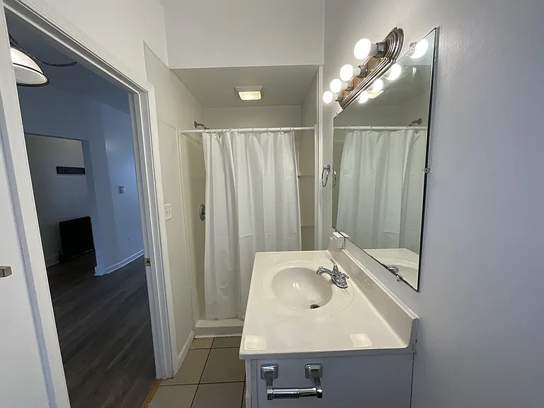 281 W Jackson St — Photo 3