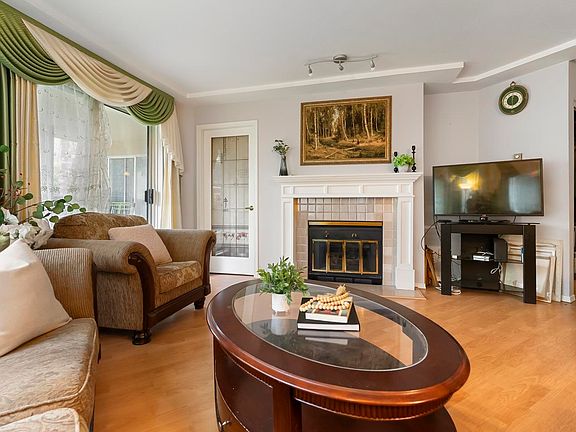 2nd image of 8611 Ackroyd Rd #108