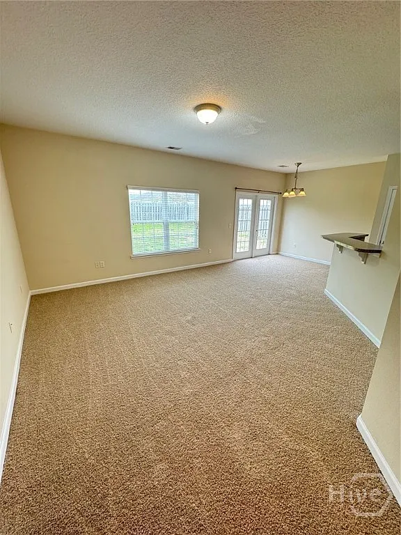 3 bed, 2.0 bath, 1193 sqft, $1,900 — Photo 3