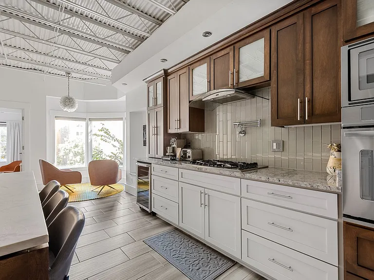 182 E Bay St #202 — Photo 11