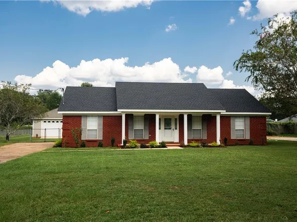 10430 Lott Rd, Chunchula, AL 36521