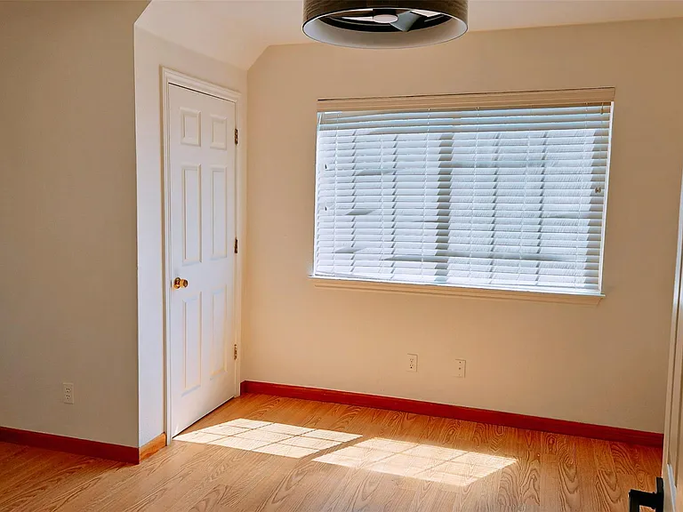 105 Meadow Dr — Photo 10
