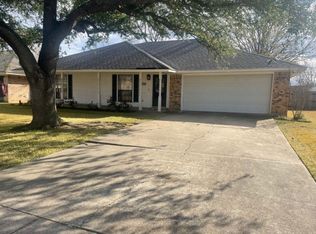 518 Glenwood Dr, Bossier City, LA 71111
