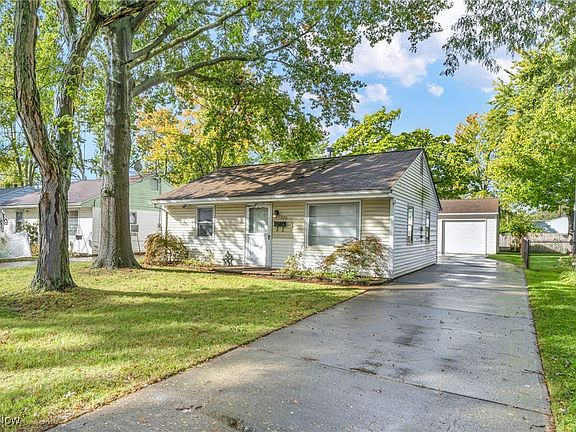 2nd image of 520 Wesley Ave