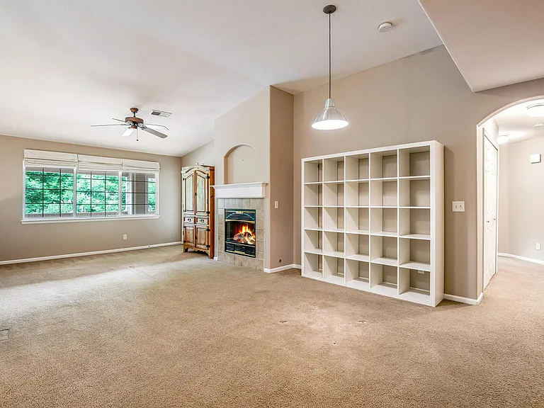 4221 S Blackhawk Cir #7E — Photo 6