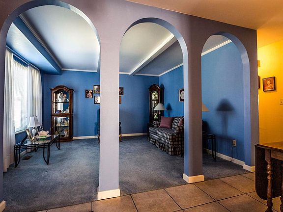 4th image of 7584 Roselake Dr