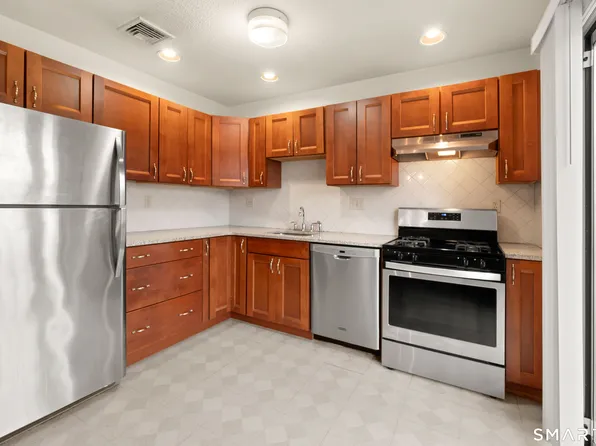 48 Homeside Avenue #4, West Haven, CT 06516