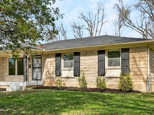 4002 Dover Ct, Louisville, KY 40216