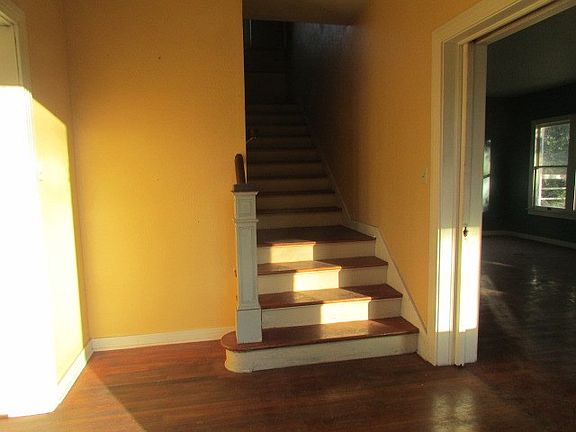 4th image of 1001 S Missouri Ave
