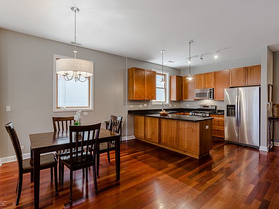 5th image of 1730 N Western Ave APT 301