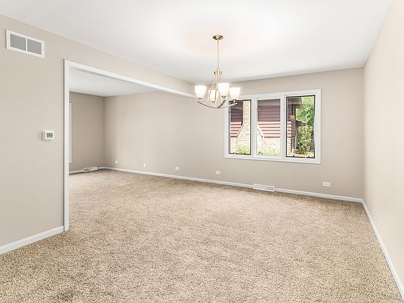 4th image of 8583 Beller Ct
