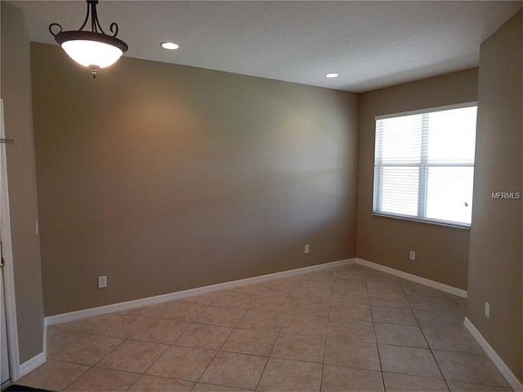 4th image of 1047 Coquina Ln