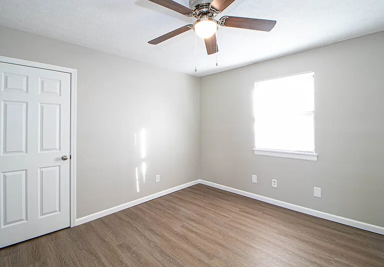 404-10 Thompsonville Ln — Photo 11