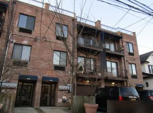 175-28 89th Ave, Jamaica, NY 11432