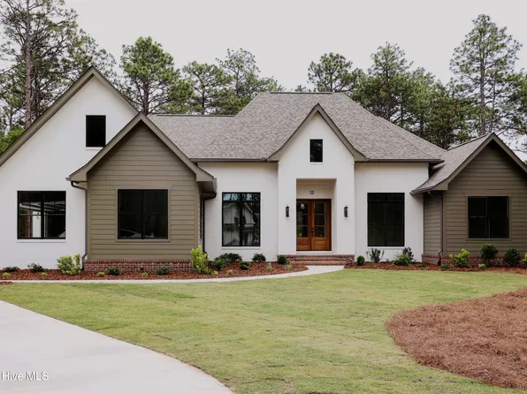 12 Eastman Place, Pinehurst, NC 28374