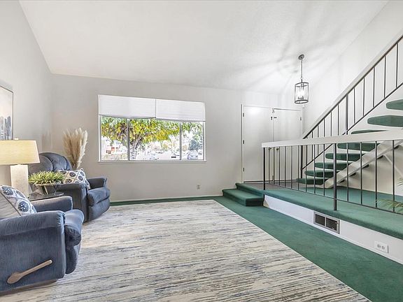 3rd image of 1201 Lancelot Ln