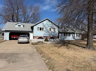 902 E Hynes Ave, Oneill, NE 68763