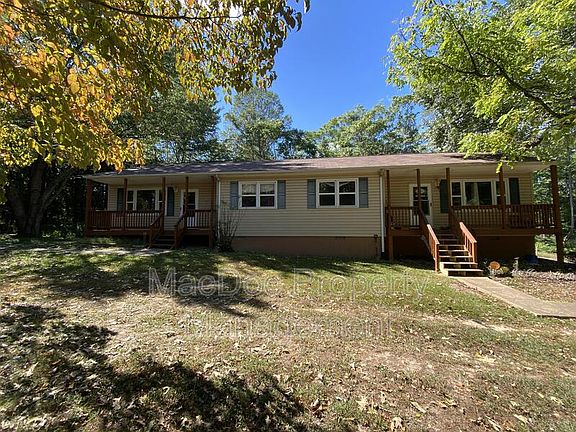 2nd image of 8438 Indiantown Rd