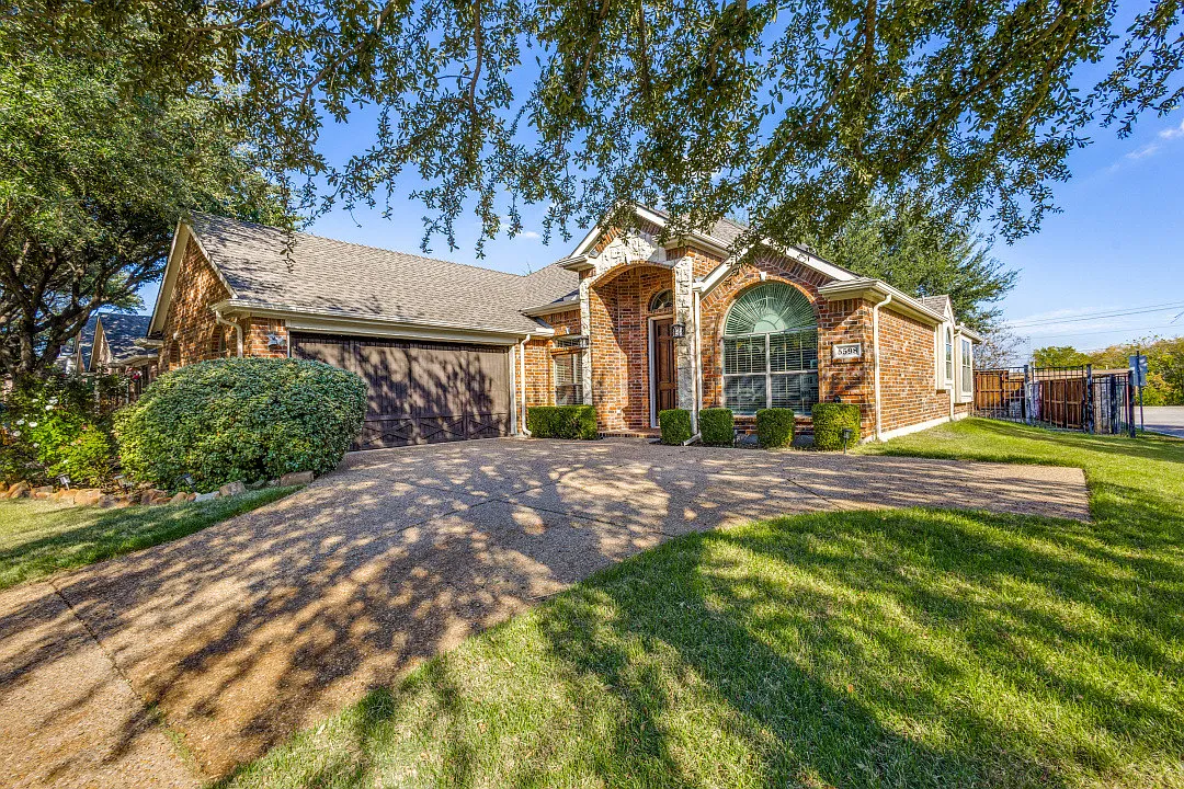 4 bed, 2076 sqft, $2,750 — Photo 3