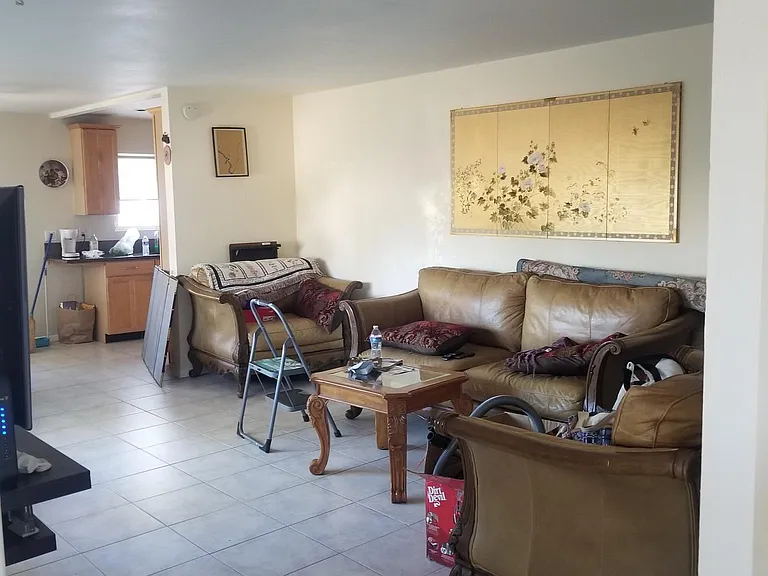 2244 Finch Ln — Photo 13