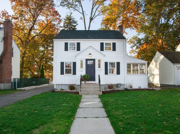 135 Sidney Ave, West Hartford, CT 06110