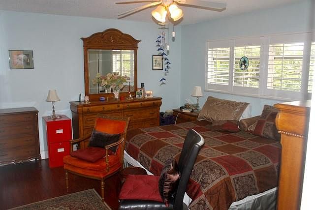 1st image of 2500 NE 9th Street #208