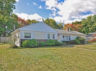 11 Hemlock Dr, Natick, MA 01760