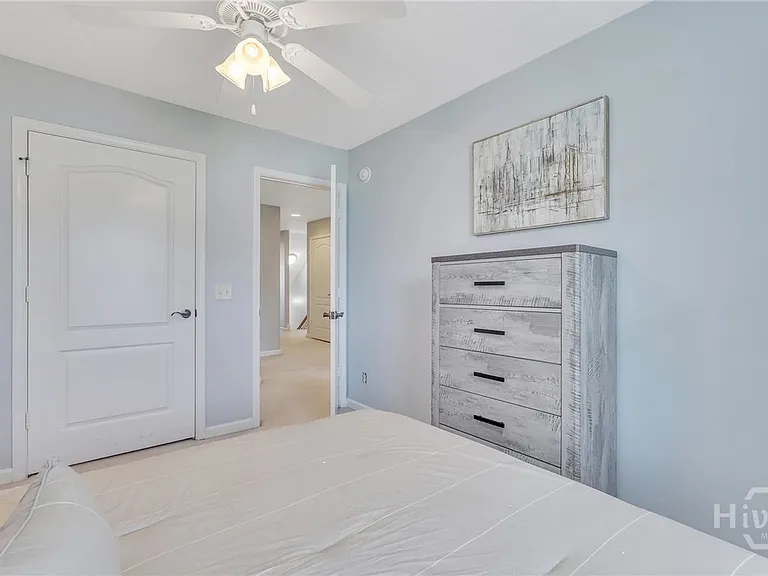 124 Ventura Pl — Photo 33