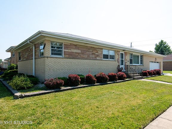 2nd image of 8840 Oleander Ave