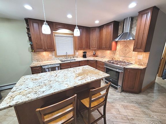 2nd image of 4711 Octavia Ave