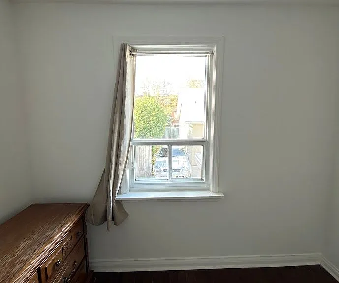 32 Belgravia Ave #MAIN — Photo 14