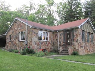 106 Weinman Rd, Mount Pleasant, PA 15666