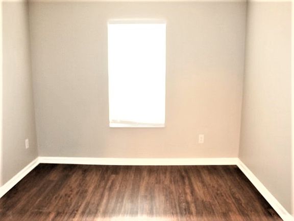 5th image of 1573 La Costa Dr