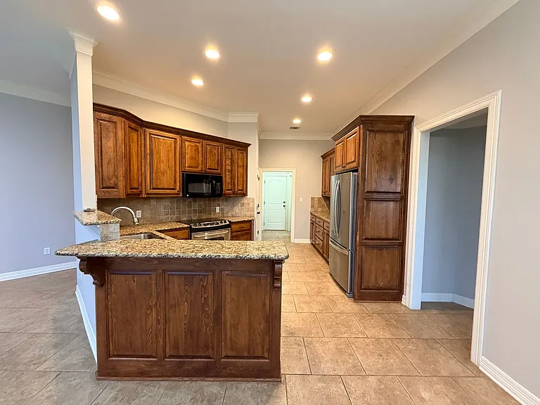 530 Antietam Dr — Photo 10